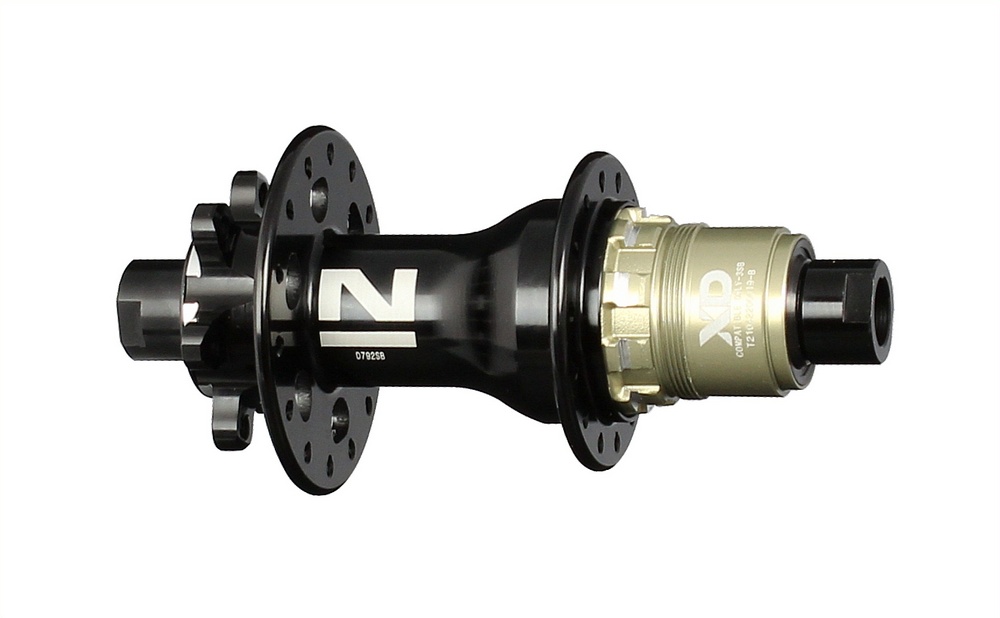Buje trasero Novatec D792SB-X12-A4A-XD, negro, 28 agujeros